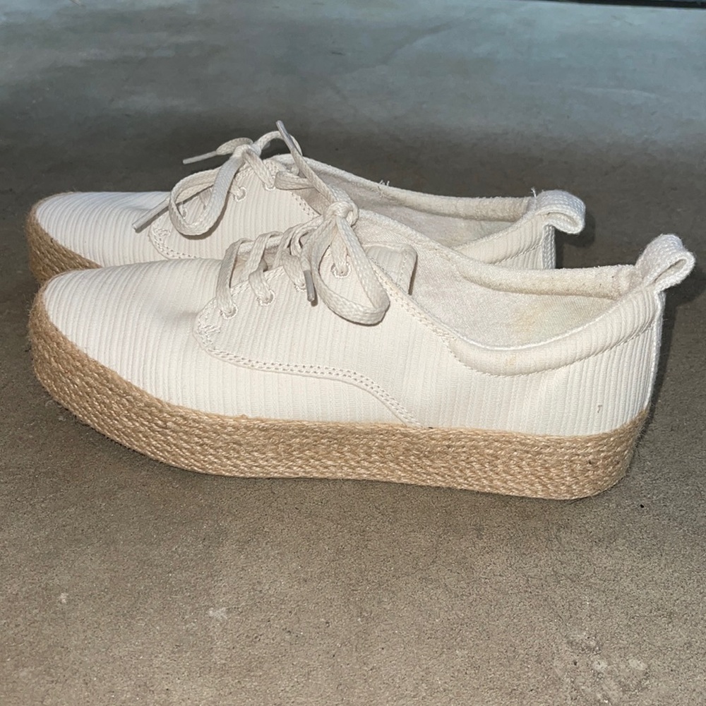 Roxy Sneaker